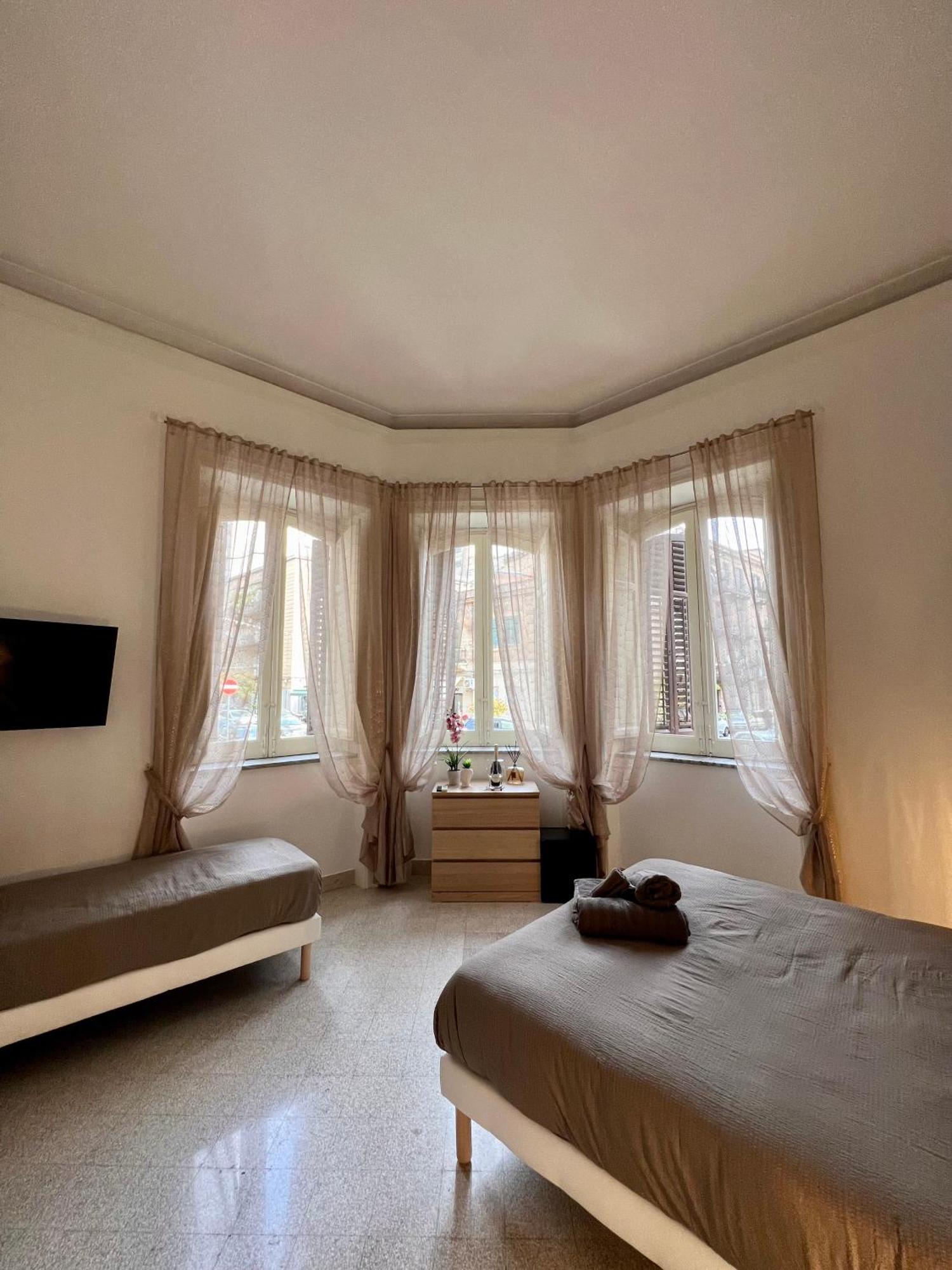 Aristocasa B&B Luxury Rooms Палермо Екстер'єр фото